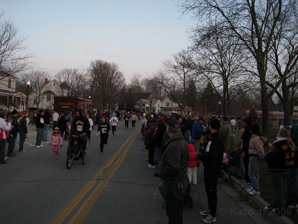 Holiday Hustle 5K 2009 475.jpg - The 2009 running of the Holiday Hustle 5K put on by Running Fit in Dexter Michigan on a sunny but 28 degree on December 5, 2009.